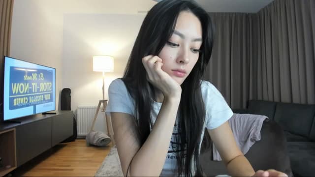 Gallery image thumbnail from Vikki's myfreecams stream on, 11/10/2024, 24:24 image 14 of 20