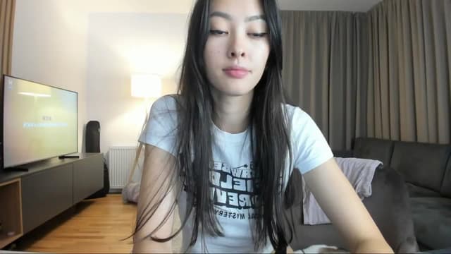 Gallery image thumbnail from Vikki's myfreecams stream on, 11/10/2024, 24:24 image 17 of 20