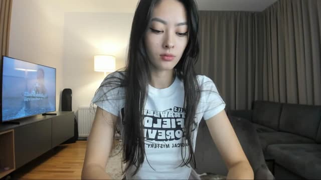 Gallery image thumbnail from Vikki's myfreecams stream on, 11/10/2024, 24:24 image 4 of 20