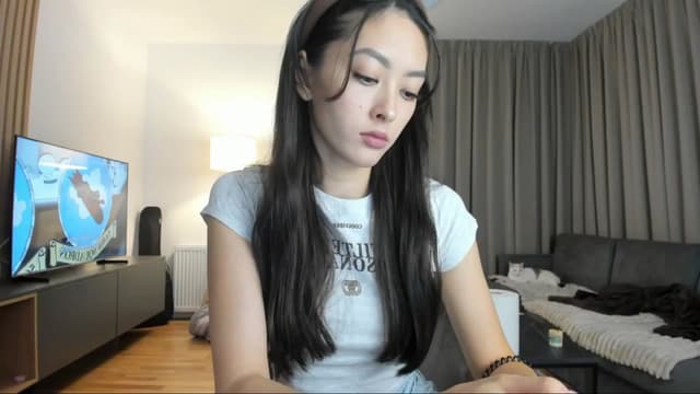 Gallery image thumbnail from Vikki's myfreecams stream on, 11/14/2024, 24:14 image 2 of 20