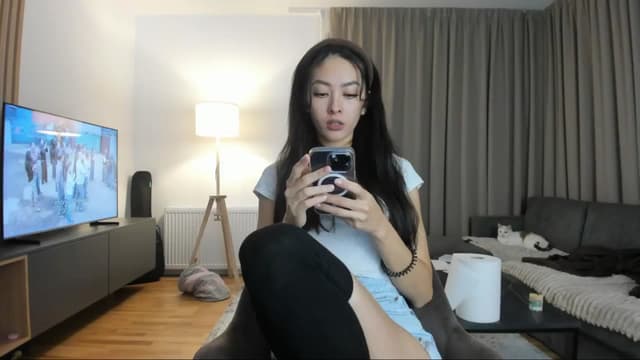 Gallery image thumbnail from Vikki's myfreecams stream on, 11/14/2024, 24:14 image 14 of 20