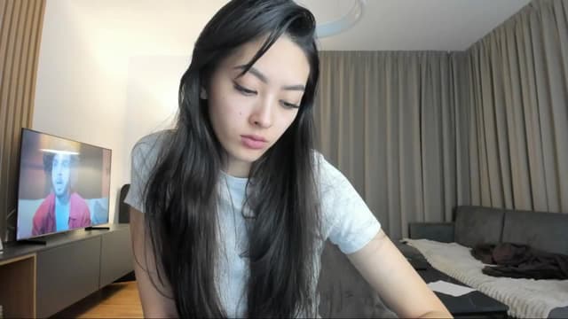 Gallery image thumbnail from Vikki's myfreecams stream on, 11/16/2024, 24:03 image 1 of 20