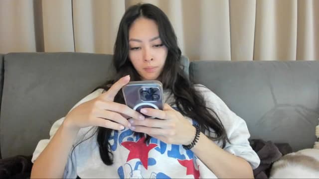Gallery image thumbnail from Vikki's myfreecams stream on, 11/22/2024, 22:46 image 5 of 20