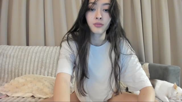Gallery image thumbnail from Vikki's myfreecams stream on, 12/10/2024, 01:50 image 15 of 20