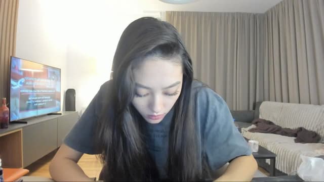 Gallery image thumbnail from Vikki's myfreecams stream on, 12/14/2024, 24:01 image 7 of 20