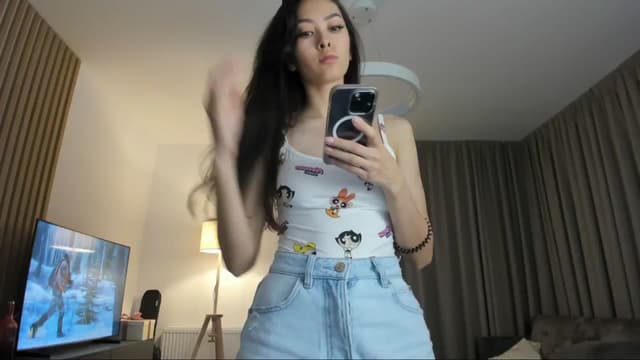 Gallery image thumbnail from Vikki's myfreecams stream on, 01/07/2025, 24:53 image 13 of 20