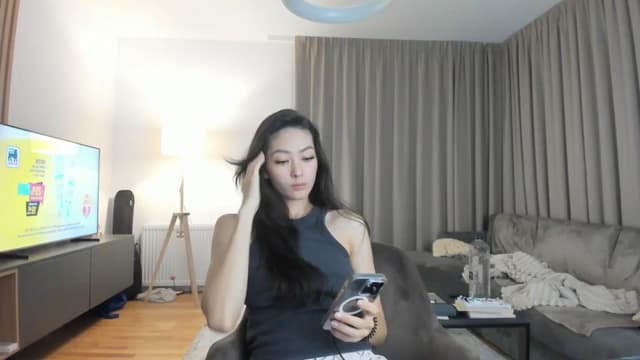 Gallery image thumbnail from Vikki's myfreecams stream on, 01/13/2025, 24:38 image 2 of 20