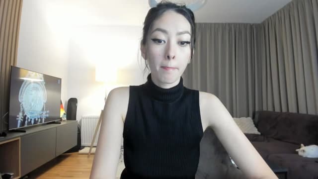 Gallery image thumbnail from Vikki's myfreecams stream on, 02/08/2025, 24:42 image 14 of 20