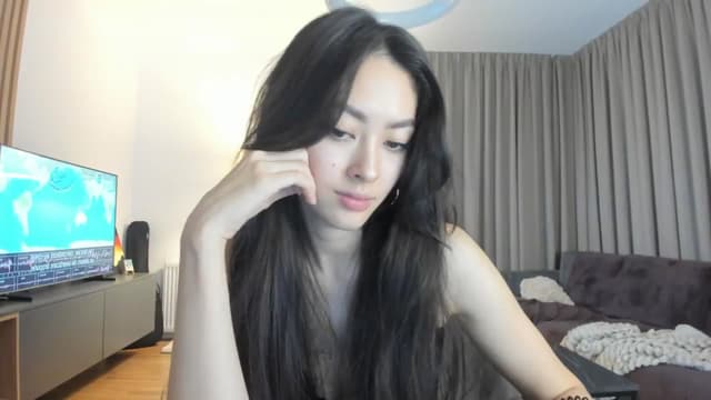 Gallery image thumbnail from Vikki's myfreecams stream on, 02/14/2025, 24:37 image 17 of 20