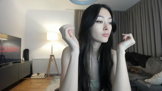 Gallery image thumbnail from Vikki's myfreecams stream on, 02/28/2025, 24:13 image 14 of 20