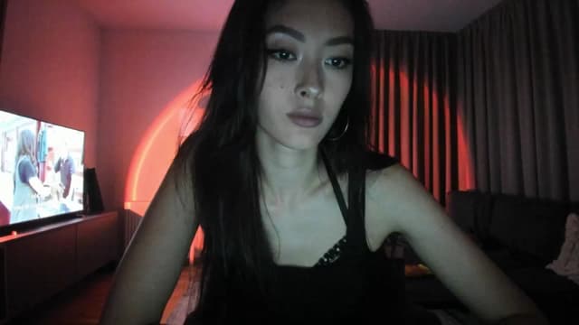Gallery image thumbnail from Vikki's myfreecams stream on, 04/14/2025, 21:33 image 10 of 20