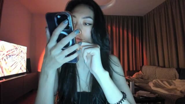 Gallery image thumbnail from Vikki's myfreecams stream on, 04/27/2025, 23:58 image 8 of 20