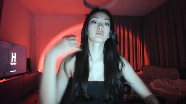 Gallery image thumbnail from Vikki's myfreecams stream on, 04/27/2025, 23:58 image 3 of 20