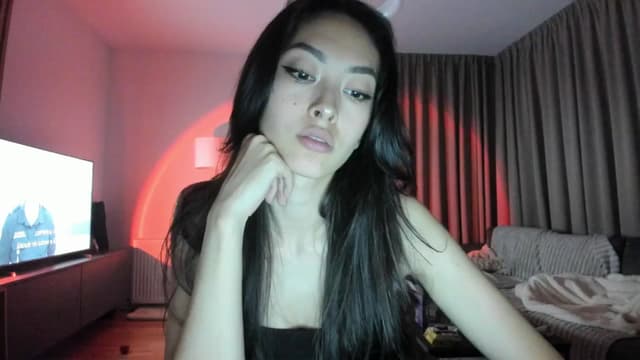 Gallery image thumbnail from Vikki's myfreecams stream on, 04/27/2025, 23:58 image 5 of 20