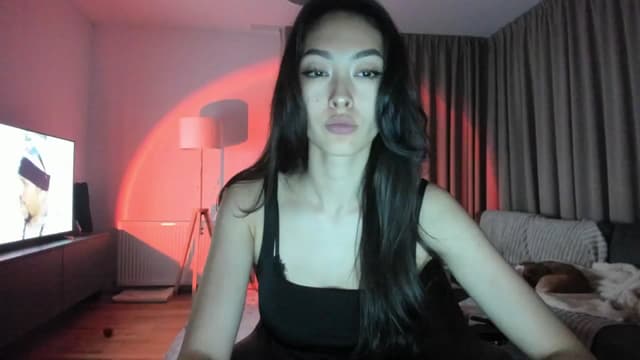 Gallery image thumbnail from Vikki's myfreecams stream on, 04/28/2025, 24:23 image 17 of 20