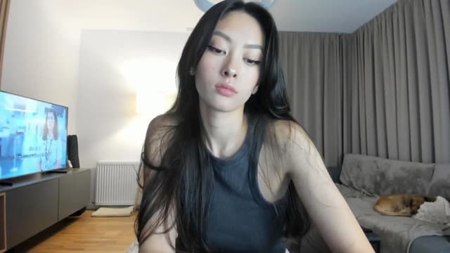 Gallery image thumbnail from Vikki's myfreecams stream on, 05/12/2025, 24:36 image 4 of 20