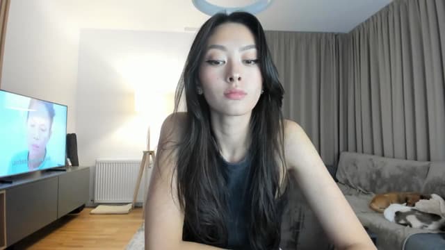 Gallery image thumbnail from Vikki's myfreecams stream on, 05/12/2025, 24:36 image 5 of 20