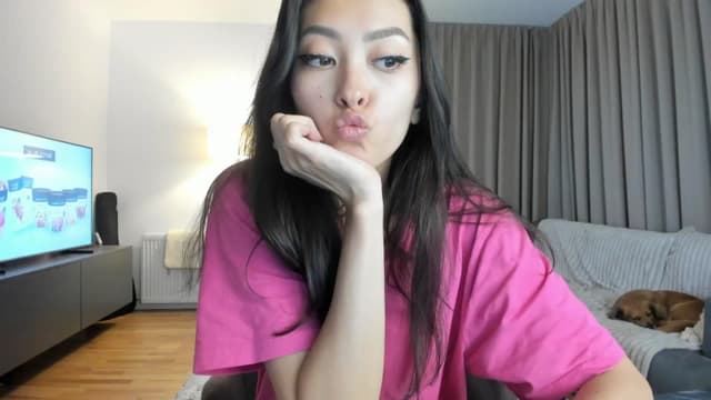 Gallery image thumbnail from Vikki's myfreecams stream on, 06/27/2025, 22:36 image 4 of 20