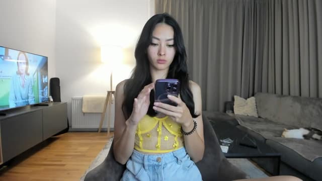 Gallery image thumbnail from Vikki's myfreecams stream on, 07/09/2025, 24:24 image 4 of 20