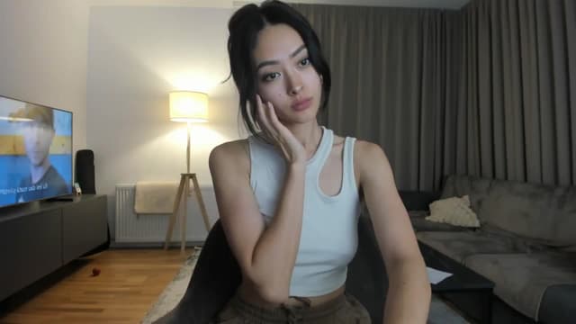 Gallery image thumbnail from Vikki's myfreecams stream on, 07/10/2025, 24:03 image 1 of 20