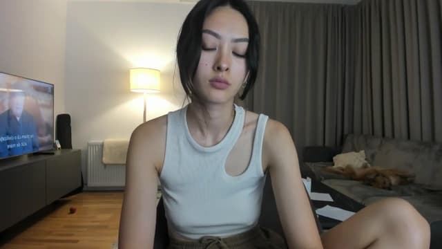 Gallery image thumbnail from Vikki's myfreecams stream on, 07/10/2025, 24:03 image 18 of 20