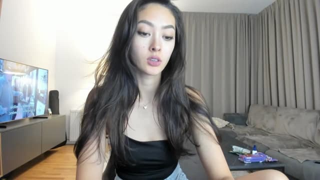 Gallery image thumbnail from Vikki's myfreecams stream on, 07/13/2025, 24:27 image 17 of 20