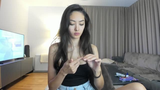 Gallery image thumbnail from Vikki's myfreecams stream on, 07/13/2025, 24:27 image 19 of 20