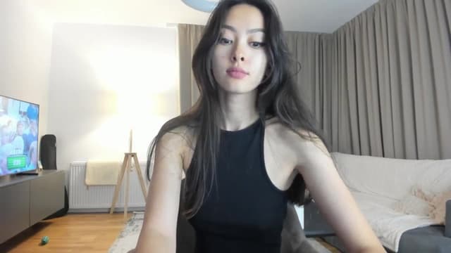 Gallery image thumbnail from Vikki's myfreecams stream on, 07/28/2025, 23:47 image 10 of 20