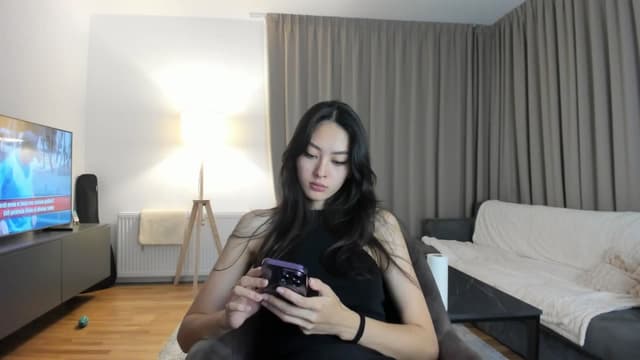 Gallery image thumbnail from Vikki's myfreecams stream on, 07/28/2025, 23:47 image 8 of 20