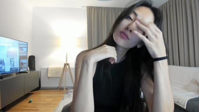 Gallery image thumbnail from Vikki's myfreecams stream on, 07/28/2025, 23:47 image 14 of 20