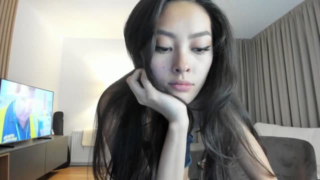Gallery image thumbnail from Vikki's myfreecams stream on, 08/07/2025, 24:03 image 7 of 20