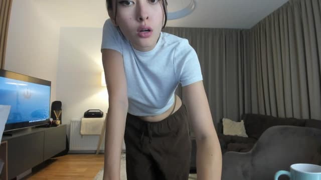 Gallery image thumbnail from Vikki's myfreecams stream on, 08/31/2025, 23:32 image 4 of 20