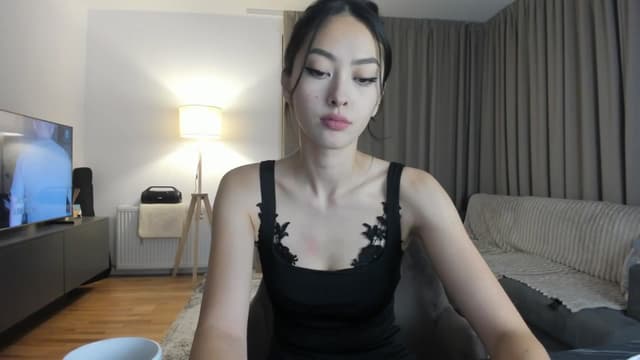 Gallery image thumbnail from Vikki's myfreecams stream on, 09/05/2025, 23:50 image 5 of 20