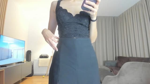 Gallery image thumbnail from Vikki's myfreecams stream on, 09/08/2025, 22:48 image 12 of 20