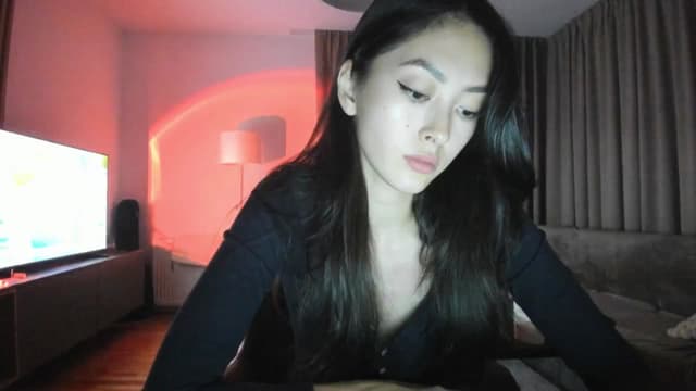 Gallery image thumbnail from Vikki's myfreecams stream on, 09/27/2025, 24:07 image 13 of 20