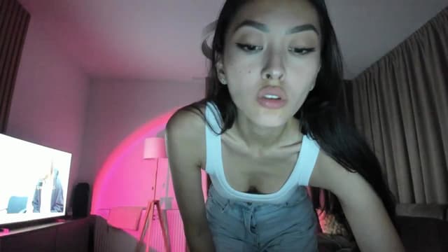 Gallery image thumbnail from Vikki's myfreecams stream on, 09/28/2025, 23:29 image 12 of 20