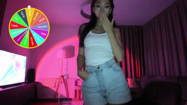 Gallery image thumbnail from Vikki's myfreecams stream on, 09/28/2025, 23:29 image 11 of 20
