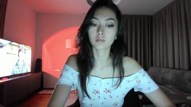Gallery image thumbnail from Vikki's myfreecams stream on, 11/26/2025, 24:36 image 8 of 20