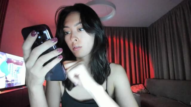Gallery image thumbnail from Vikki's myfreecams stream on, 12/22/2025, 24:03 image 2 of 20