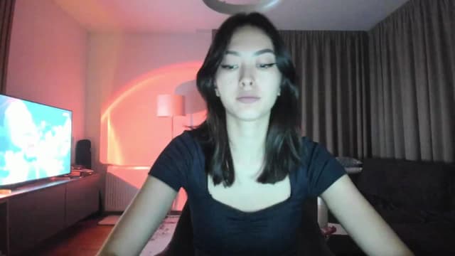 Gallery image thumbnail from Vikki's myfreecams stream on, 12/29/2025, 24:03 image 5 of 20