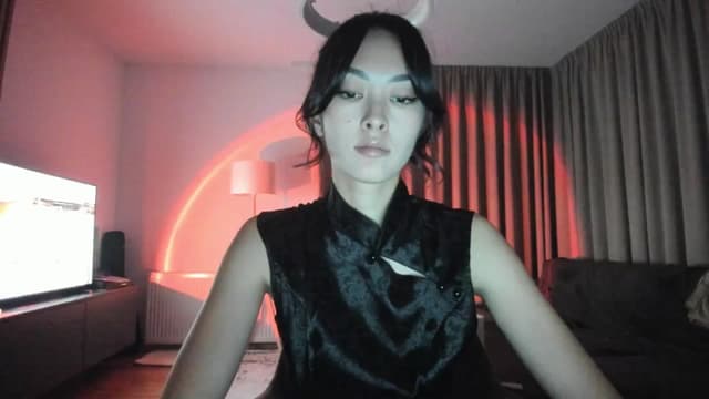 Gallery image thumbnail from Vikki's myfreecams stream on, 01/05/2026, 24:00 image 16 of 20
