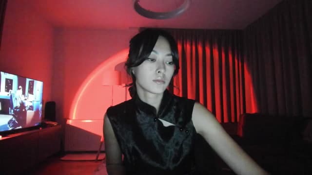 Gallery image thumbnail from Vikki's myfreecams stream on, 01/05/2026, 24:29 image 18 of 20