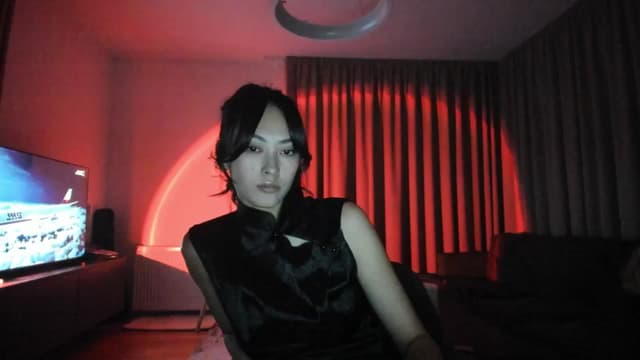 Gallery image thumbnail from Vikki's myfreecams stream on, 01/05/2026, 24:29 image 17 of 20