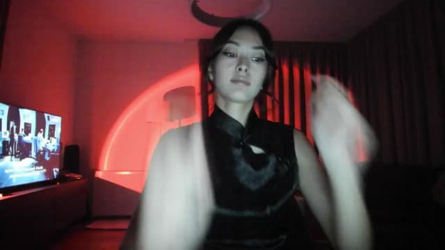 Gallery image thumbnail from Vikki's myfreecams stream on, 01/05/2026, 24:29 image 4 of 20