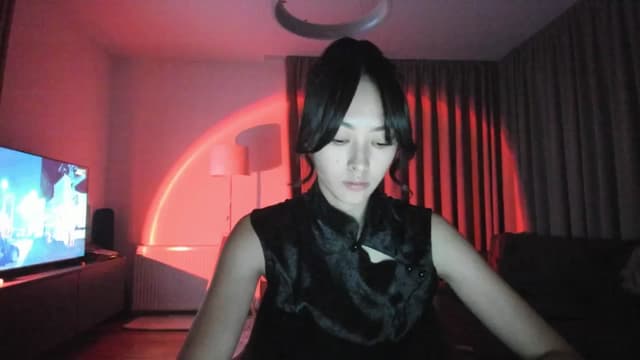Gallery image thumbnail from Vikki's myfreecams stream on, 01/05/2026, 24:29 image 15 of 20