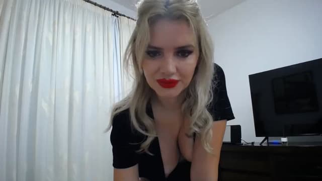 Gallery image thumbnail from WOWW_'s myfreecams stream on, 10/03/2023, 21:04 image 19 of 20