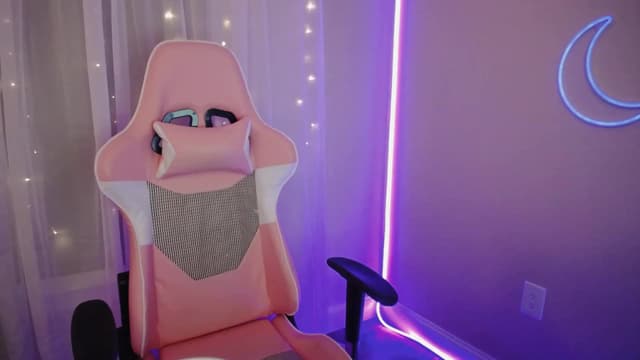 Gallery image thumbnail from Xylia's myfreecams stream on, 12/30/2022, 07:20 image 5 of 20