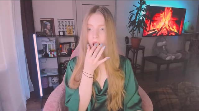 Gallery image thumbnail from al_ma's myfreecams stream on, 01/01/2024, 13:36 image 18 of 20