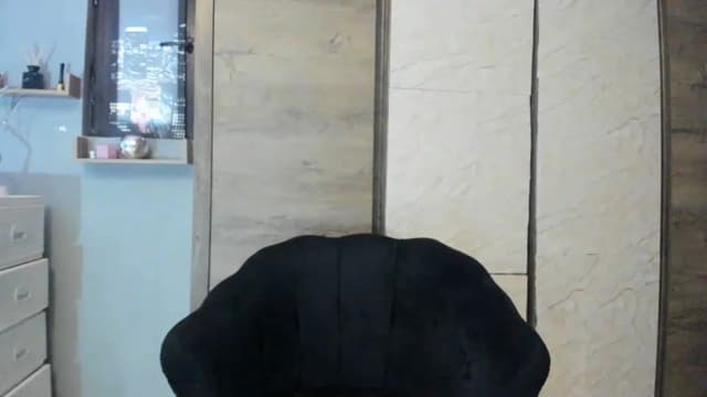 Gallery image thumbnail from aorra's myfreecams stream on, 07/24/2026, 04:09 image 5 of 20