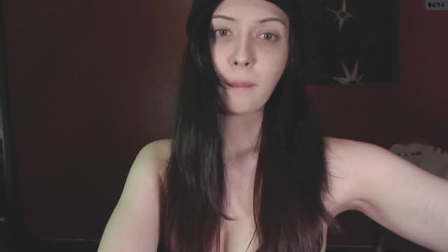 Gallery image thumbnail from aroom's myfreecams stream on, 06/03/2025, 05:05 image 6 of 20
